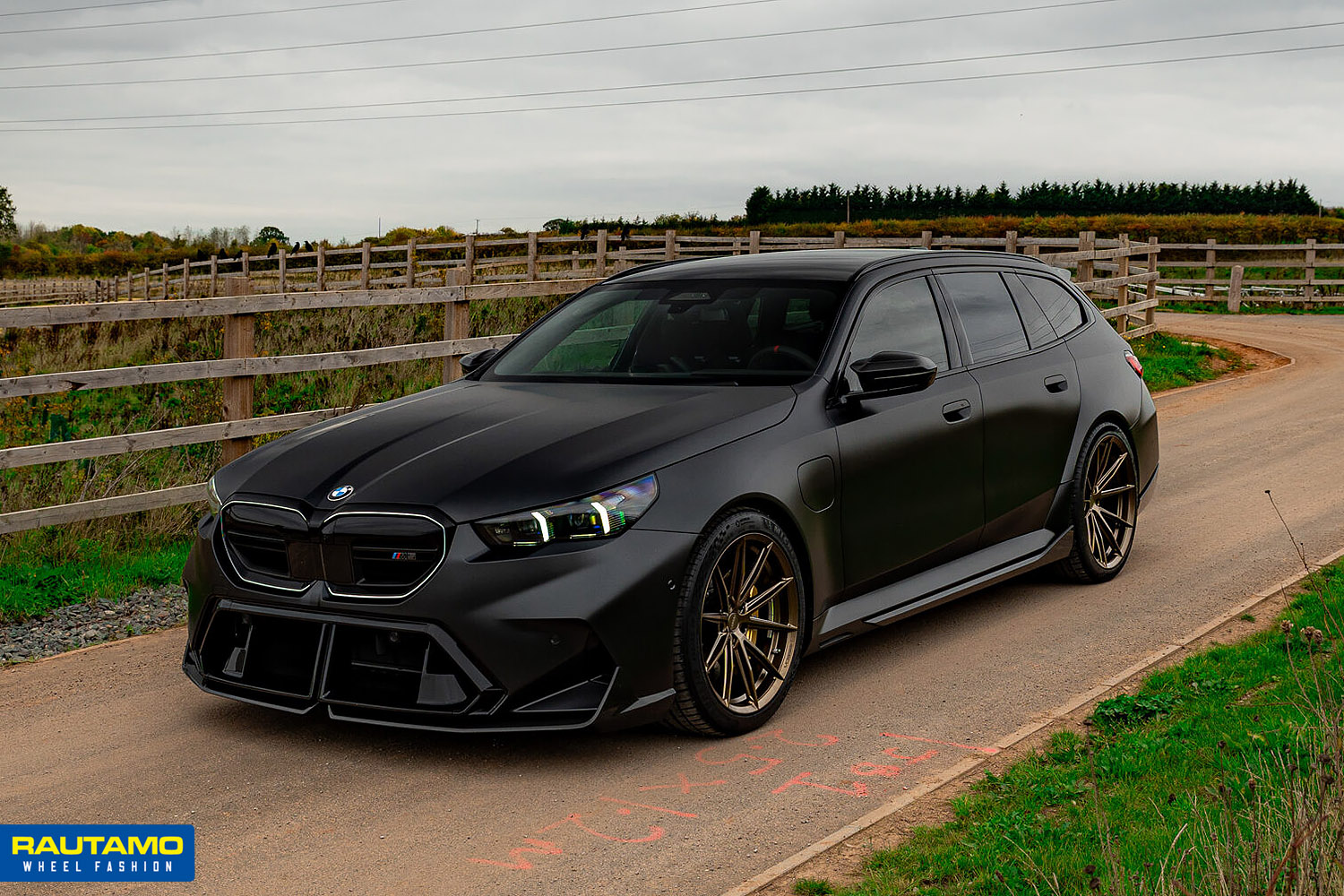 BMW M5 Touring Vossen HFX2 Satin Bronze