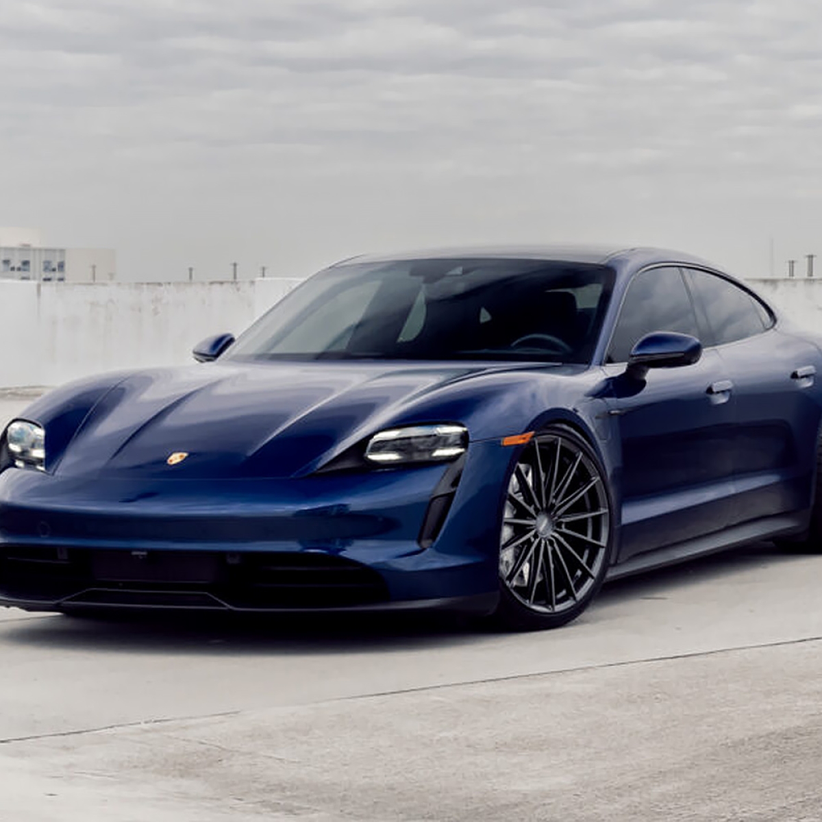 Porsche Taycan 4S Vossen HFX-4