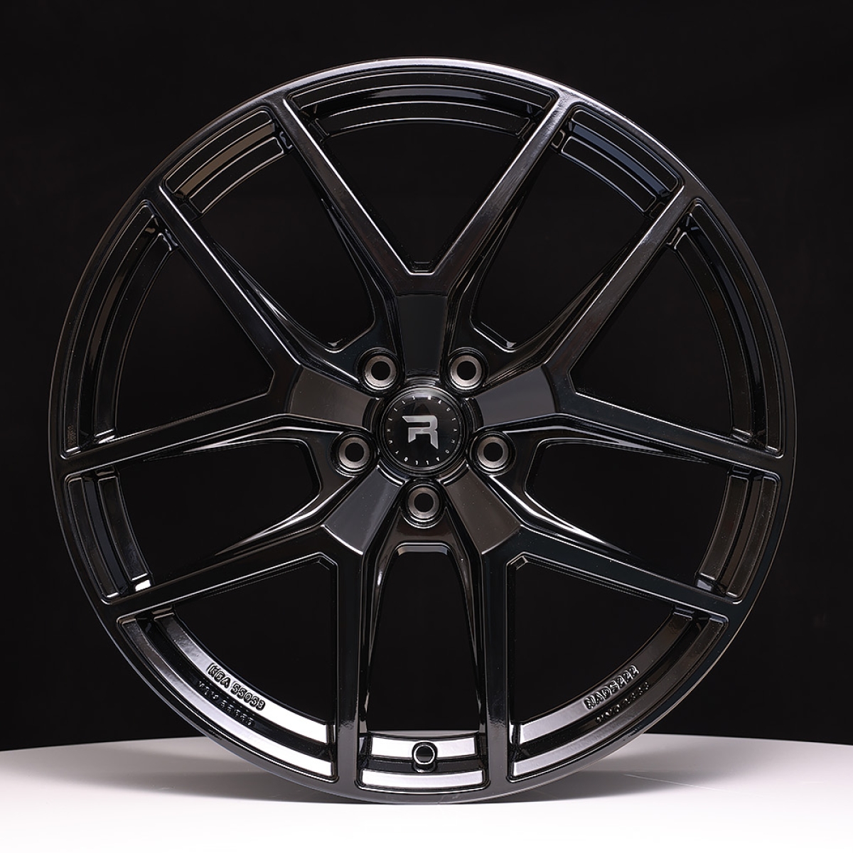 R-Series R19 Gloss Black